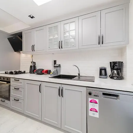 Apartament *